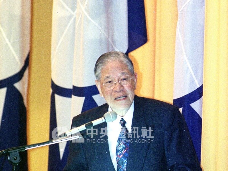 前總統李登輝推動「寧靜革命」,帶領台灣走向民主化和本土化,另方面也種下國民黨日後分裂,一黨獨大崩解。(中央社檔案照片)
