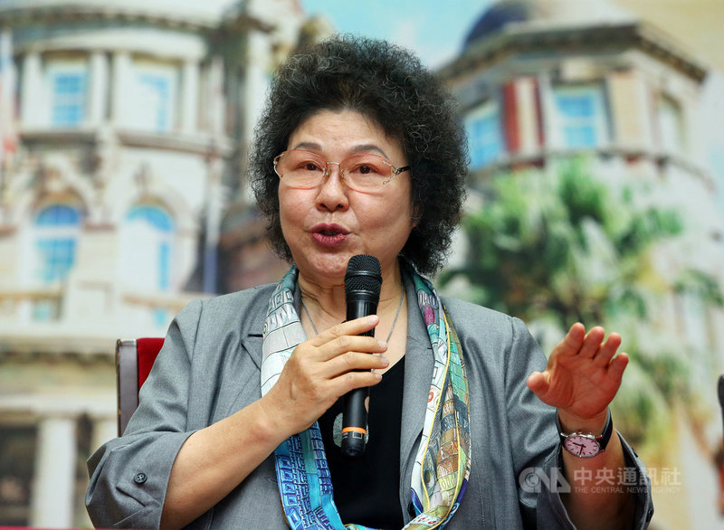 監察院長陳菊1日正式就任,她表示,擔任監察院長不在她的人生規劃,是不斷的意外,在台灣民主發展走了50年,能擔任監察院長跟國家人權委員會主委,「讓我覺得好像回到從政初衷」。中央社記者郭日曉攝 109年8月1日