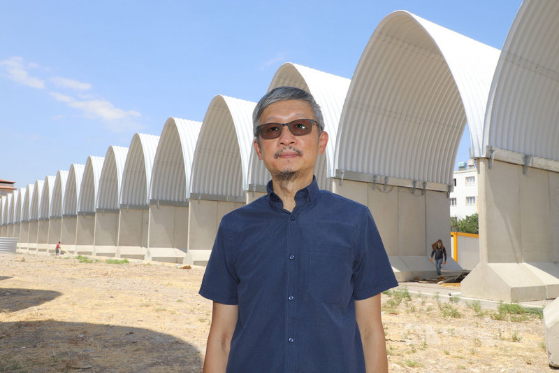 土耳其哈泰省雷伊漢勒巿興建台灣-雷伊漢勒世界公民中心將完工,駐土耳其代表鄭泰祥(圖)10日訪視營造進度。中央社記者何宏儒雷伊漢勒攝 109年8月10日