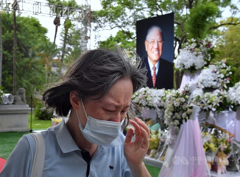 前總統李登輝辭世,總統府在台北賓館設置追思會場,開放民眾悼念。(中央社檔案照片)