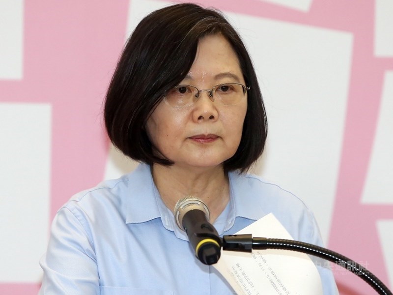 立法院副院長蔡其昌接受電台訪問,談到民進黨立委蘇震清因涉賄遭羈押後,總統蔡英文(圖)的臉都很臭。(中央社檔案照片)