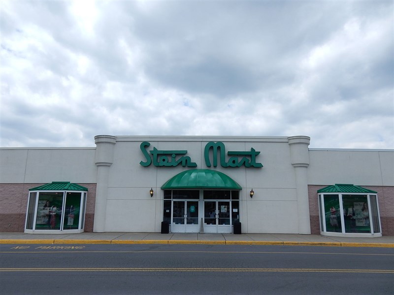 擁有112年歷史的美國知名折扣連鎖商店Stein Mart 12日聲請破產保護。(圖取自維基共享資源網頁;作者Shuvaev,CC BY-SA 4.0)