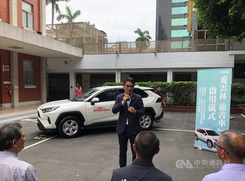劉建國18日在立法院舉辦「愛雲林,慈善車」贈車啟動儀式。中央社記者王承中攝 109年8月18日