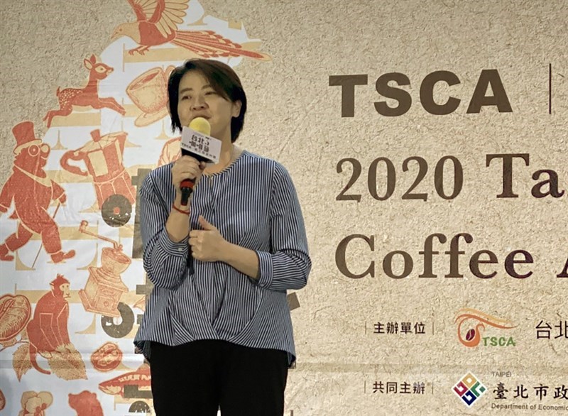 中央拍板放寬美豬美牛進口引議,台北市副市長黃珊珊29日表示,依台北市食安自治條例規定,不允許賣瘦肉精豬肉,若販售地在北市,應以地方法規為主,中央顯然未了解北市府有訂定類似法規。中央社記者劉建邦攝 109年8月29日