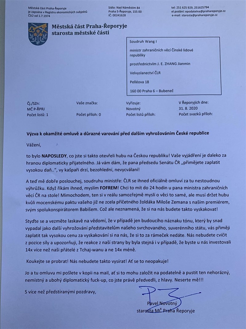 捷克首都布拉格布拉克利波耶區區長諾沃特尼發表具有嘲諷意味的信函,要求中國外交部長王毅在24小時之內道歉,並說膽敢批評捷克參議院的議長,簡直是「粗魯而沒有禮貌的小丑」。(圖取自facebook.com/protekcnifracek)