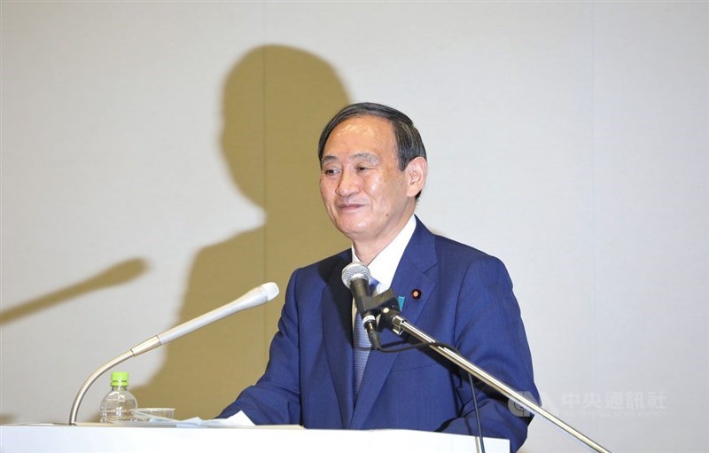日本朝日新聞社近日電話民調結果顯示,38%民眾認為菅義偉最適合當安倍的接班人。中央社記者楊明珠東京攝 109年9月2日