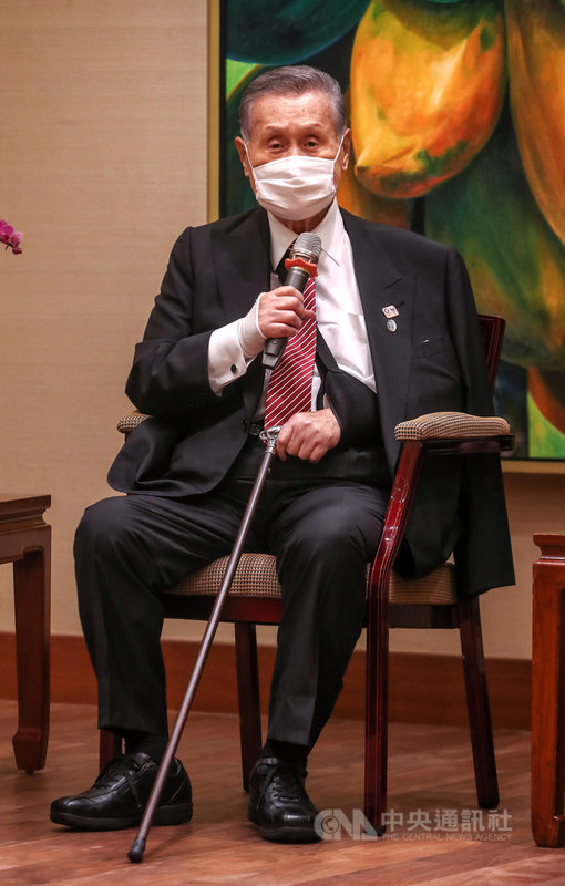 前日本首相森喜朗(圖)18日率團訪台,19日將出席故總統李登輝追思告別禮拜。原本就有宿疾的森喜朗日前在家摔傷,但仍堅持赴台,表達對李登輝的尊敬。中央社記者裴禛攝 109年9月18日