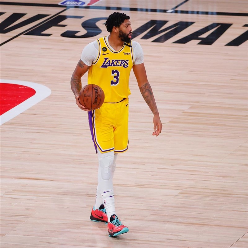 NBA湖人的戴維斯(圖)轟下32分,最終114比108擊敗金塊。(圖取自instagram.com/antdavis23)
