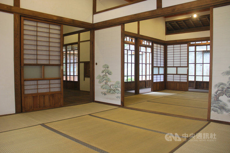 基隆要塞司令官邸早年為日本商人流水伊助宅,規模與空間有別於一般公有日式宿舍緊湊格局,展現個人品味。中央社記者王朝鈺攝 109年10月3日