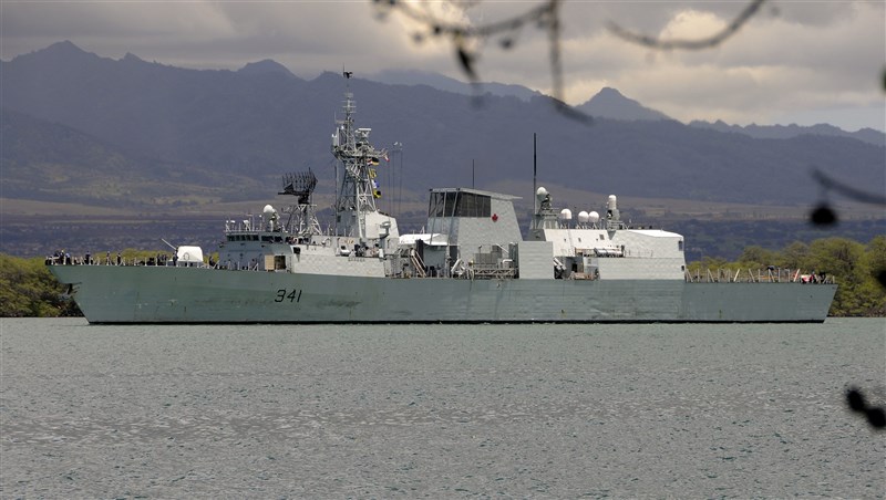 國防部3日表示,一艘加拿大籍護衛艦,由南海向北航經台灣海峽後繼續往北行駛,上次加拿大軍艦航經台海,為2019年9月渥太華號巡防艦。圖為渥太華號巡防艦檔案照片。(圖取自維基共享資源,版權屬公眾領域)