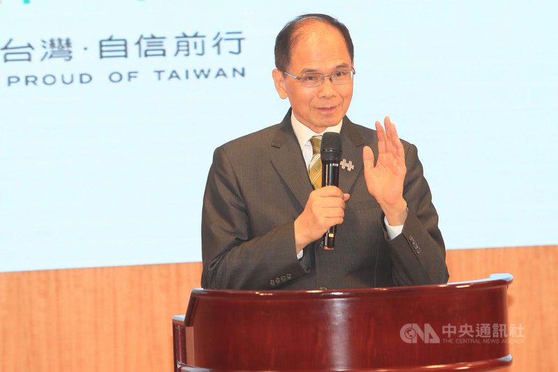 中華民國各界慶祝109年國慶籌備委員會5日在立法院舉行記者會,說明今年國慶大會、國慶晚會及國慶焰火等系列活動。擔任國慶籌備委員會主委的立法院長游錫堃(圖)出席並致詞。中央社記者吳家昇攝 109年10月5日