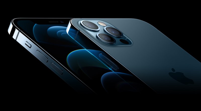 蘋果公司13日發表5G版iPhone新機,包括5.4吋iPhone 12 mini、6.1吋iPhone 12、6.1吋iPhone 12 Pro,以及6.7吋iPhone 12 Pro Max。圖為iPhone 12 Pro。(圖取自蘋果公司網頁apple.com)