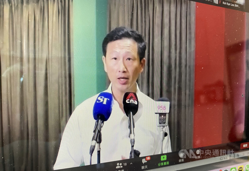 新加坡交通部長王乙康15日宣布,新加坡與香港將推行「安全旅行圈」(旅遊泡泡)。中央社記者侯姿瑩新加坡攝 109年10月15日