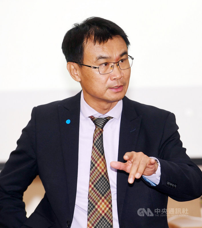 農委會主委陳吉仲(圖)26日在立法院開放萊豬進口公聽會中表示,國內養豬業者不會使用萊克多巴胺,也希望外界不要誤傳國內會使用萊劑。中央社記者施宗暉攝 109年10月26日