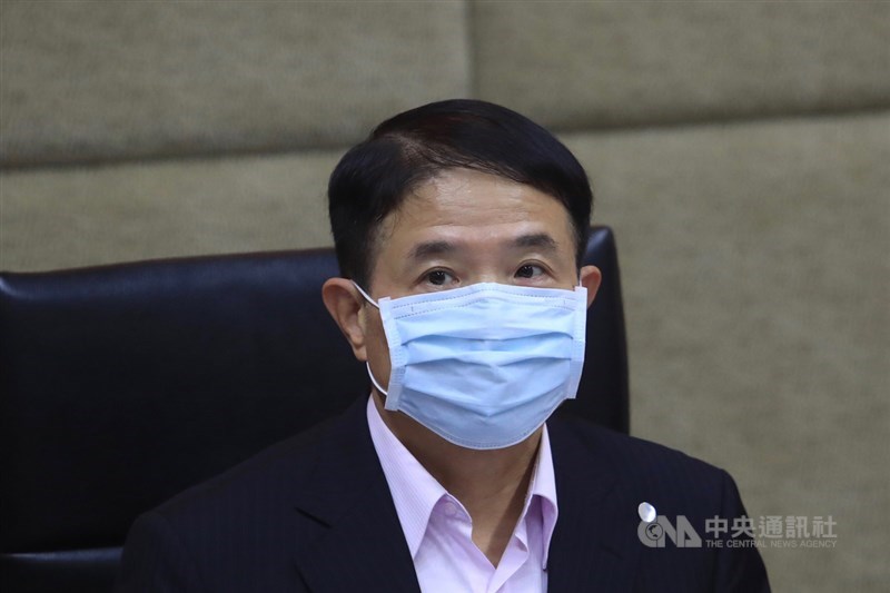 國家通訊傳播委員會(NCC)4日召開第936次委員會議,討論包括中天新聞台換發執照續行討論案等。NCC副主委暨發言人翁柏宗會後在例行記者會中說明。中央社記者吳家昇攝 109年11月4日
