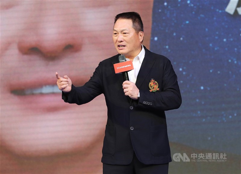 東森集團總裁王令麟(圖)的太太蔡咪咪委請律師訴請離婚,王令麟4日聲明表示:「她永遠是我的至親、我的家人。」(中央社檔案照片)