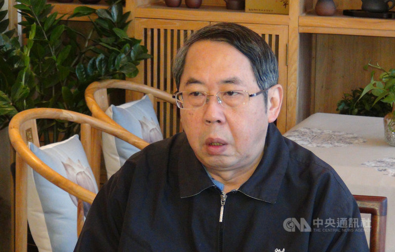 針對拜登入主白宮,中國人民大學國關學院教授時殷弘認為,美中關係將因此有局部緩解,但程度相當有限。特別在台灣議題上,拜登與川普僅會有具體作法上的差異,沒有重大區別。中央社記者邱國強北京攝 109年11月8日
