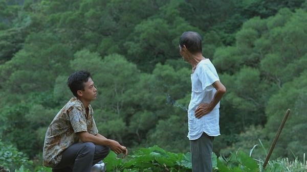 《戀戀風塵》跟在《兒子的大玩偶》之後推出,當時受到箝制的力道就小了,侯孝賢也開始密切與作家如朱天文合作。(中影提供)