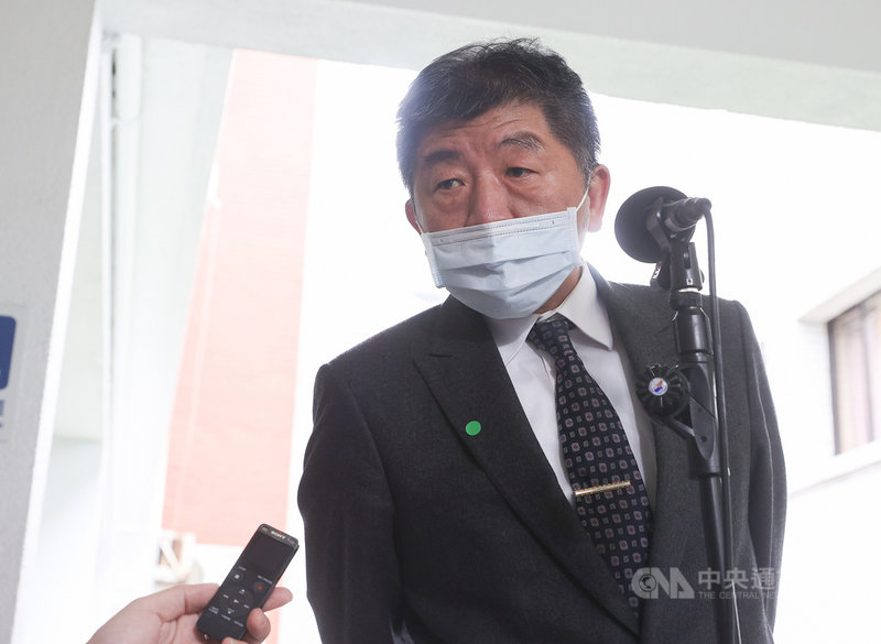 世界衛生大會(WHA)開議,大會主席裁示「邀請台灣作為觀察員參加世衛大會」不列入議程。衛福部長陳時中10日受訪表示,參與國際組織是一步一步來,每次都有一些進步,會持續努力。中央社記者謝佳璋攝 109年11月10日