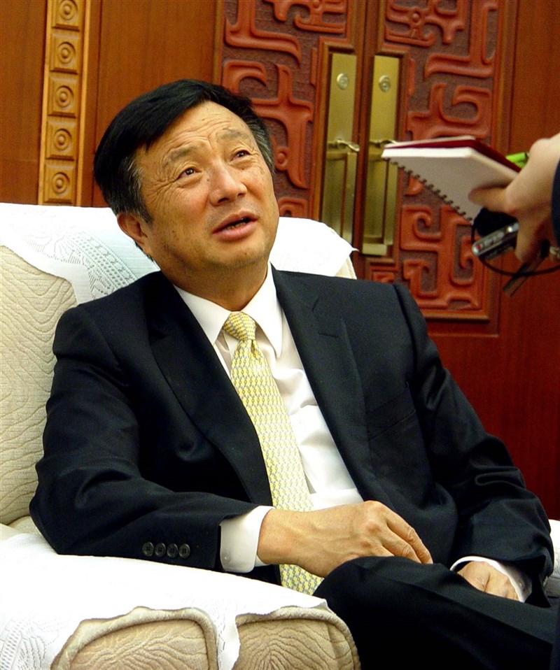 華為創辦人任正非近日表示,晶片的製造,中國也是世界第一,「在台灣」。(中新社)