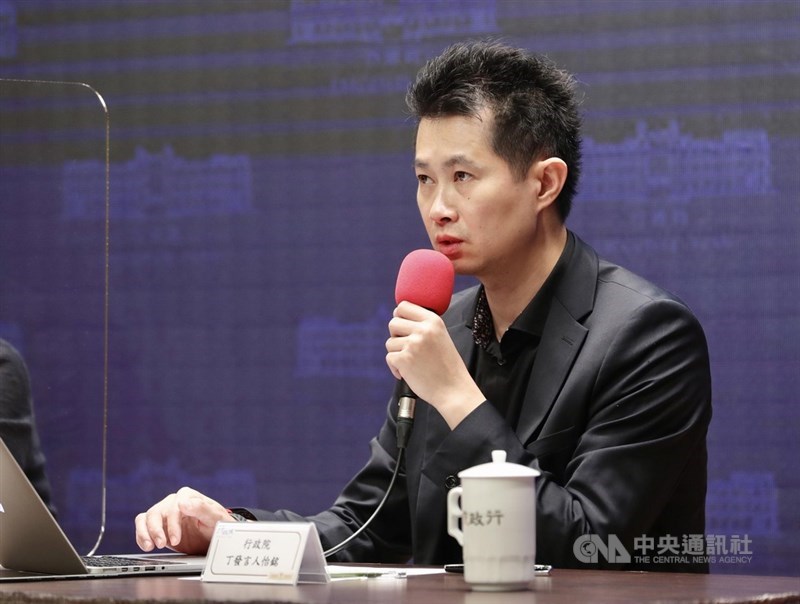 媒體報導,行政院發言人丁怡銘(圖)已向行政院長蘇貞昌請辭。丁怡銘15日表示,相關報導純屬記者個人臆測。(中央社檔案照片)