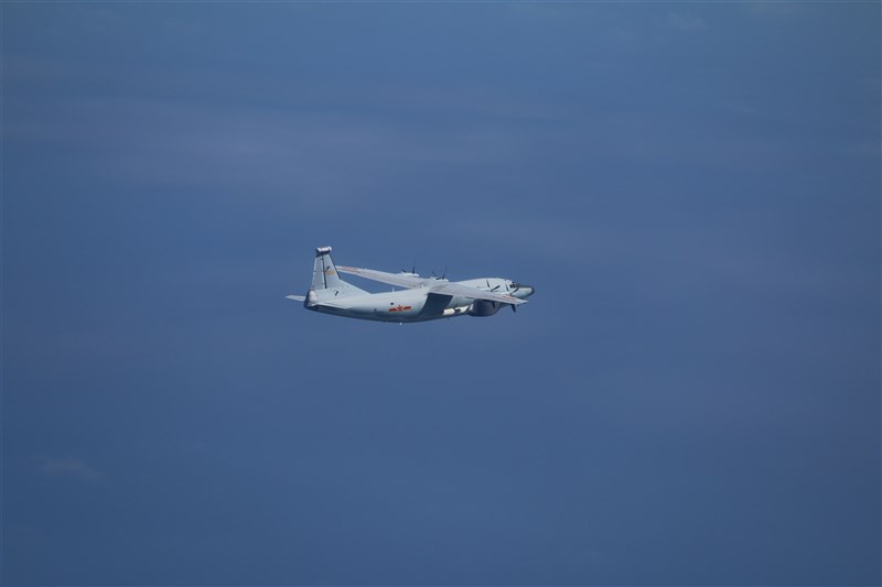 空軍18日發布共機動態,3架次共機侵犯台灣西南防空識別區(ADIZ),空軍派遣空中兵力應對。圖為運8遠干機。(圖取自國防部網頁www.mnd.gov.tw)