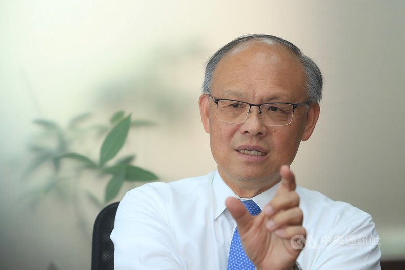 美國退出跨太平洋夥伴全面進步協定(CPTPP)後,日本目前是CPTPP主導國家,行政院政務委員鄧振中表示,台灣正透過各種管道積極與包括日本在內的成員國接觸,推進加入CPTPP時程。中央社記者吳家昇攝 109年11月19日