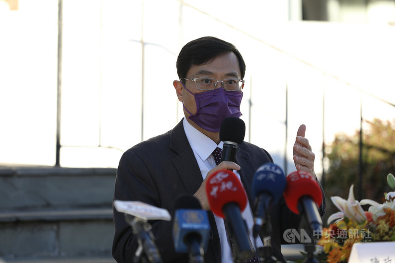 率團訪美的經濟部次長陳正祺(圖)20日出席台美經濟繁榮夥伴對話,他會後在記者會上說,美國國務次卿柯拉克在會中讚許台灣在科技上的表現,宣布要與台灣展開科技合作協定諮商。中央社記者徐薇婷華盛頓攝 109年11月21日