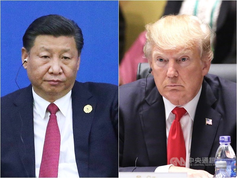 受疫情影響,APEC首度召開視訊峰會,美、中領導人難得同框,但會中並未交鋒。圖左為中國國家主席習近平、右為美國總統川普。(中央社檔案照片)