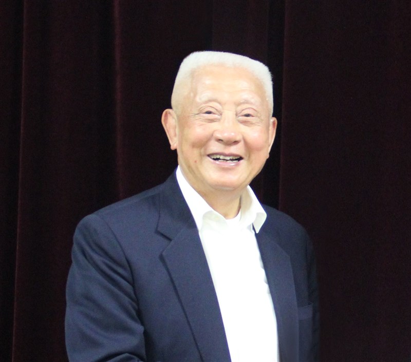 前陸軍總司令、華東台商子女學校創辦人陳廷寵日前稱國軍戰力是「零」惹議後,陸委會表示不排除請他退出學校經營階層,否則停掉相關預算。(圖取自台東華商子女學校網頁htcs.org.cn)