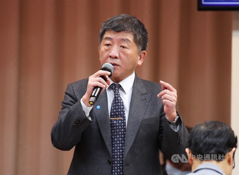 台灣至少已有1500萬劑武漢肺炎疫苗,衛福部長陳時中26日表示,為因應各種可能,疫苗寧可多買也不要不夠。(中央社檔案照片)