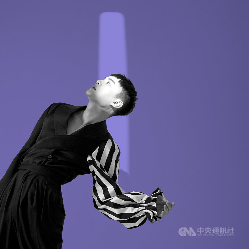 歌手許富凱出道10年曾6度入圍金曲台語歌王,他近期宣布將於2021年2月20日首次前進台北小巨蛋開演唱會。(凱聲影藝提供)中央社記者王心妤台北27日電 109年11月27日