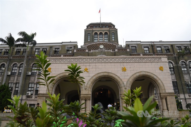 司法院今年首次與「打開台北」(Open House Taipei)合作,28日舉辦「打開司法院」活動,這是國定古蹟司法大廈公元1934年落成以來,首度向民眾開放自由參觀。中央社記者王飛華攝 109年11月28日