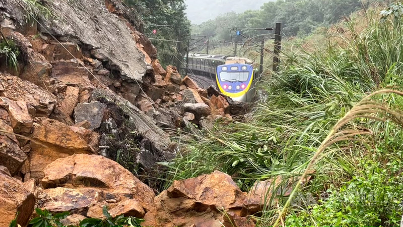 台鐵瑞芳猴硐路線中斷樹林往返宜花東列車停駛 生活 重點新聞 中央社cna