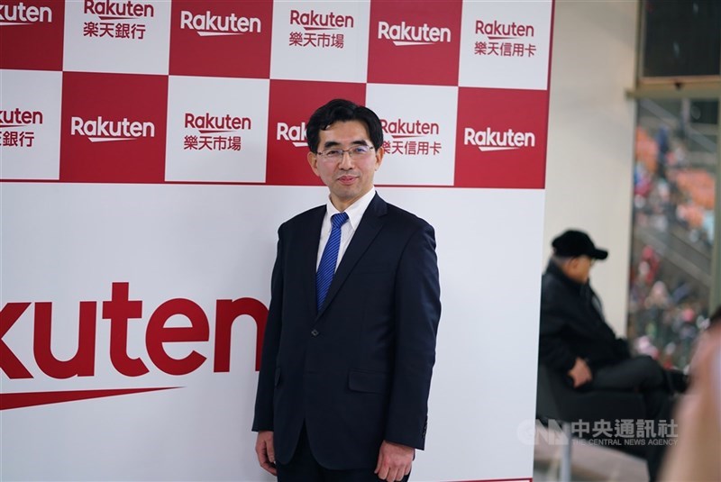 金管會8日正式核發營業執照給樂天國際商業銀行,成為國內第一家取得執照的純網銀。圖為樂天銀行社長永井啟之。(中央社檔案照片)