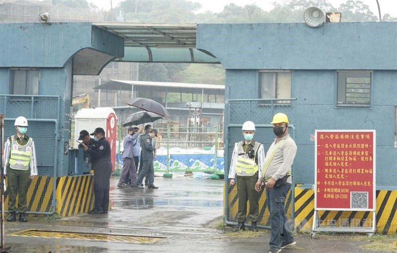 國防部軍備局大樹廠區9日發生閃燃爆炸意外,造成3人受傷送醫。圖為軍備局205兵工廠大樹廠區外觀一景。中央社記者董俊志攝 109年12月9日
