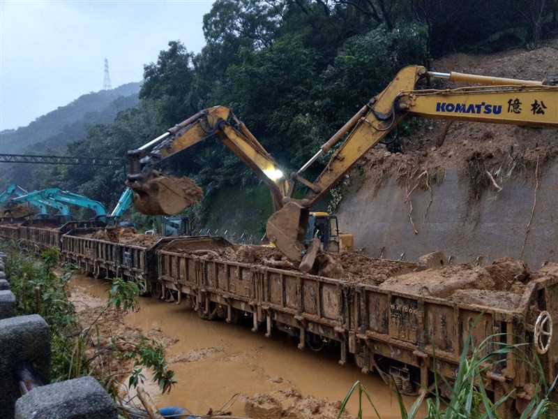 台鐵瑞芳猴硐崩塌林佳龍 14日單線雙向通車 更新 生活 重點新聞 中央社cna