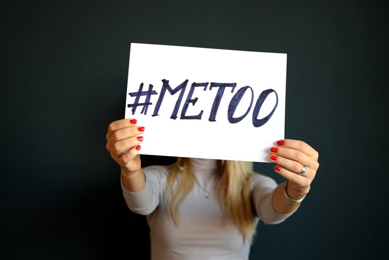 3年前「我也是」（#MeToo）醜聞撼動好萊塢；3年過後，業界調查顯示，2/3受訪女性自曝仍持續遭受性騷擾。（圖取自Unsplash圖庫）
