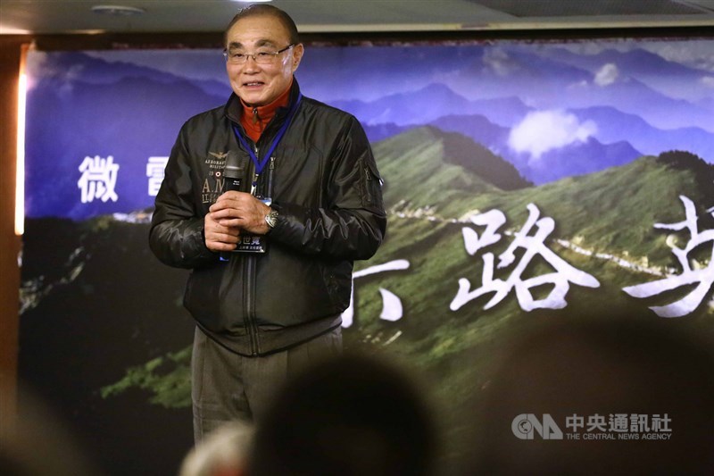 退輔會21日在台中武陵農場舉辦微電影發表，紀念東西橫貫公路的闢路英雄，主委馮世寬（圖）致詞緬懷。中央社記者游凱翔攝　109年12月21日