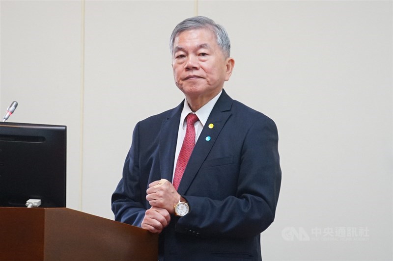 監察委員王麗珍28日說,行政院應就已購置的中國製無人機進行全面列管與汰換;行政院副院長沈榮津(圖)說,已要求各機關在110年底前全面汰換,涉及資安疑慮者不得與公務系統介接。(中央社檔案照片)