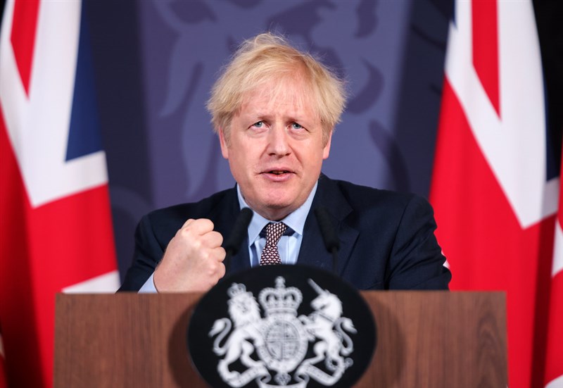 英國首相強生30日表示,英國目前武漢肺炎確診案例中有60%感染的是新變種病毒。(圖取自twitter.com/BorisJohnson)
