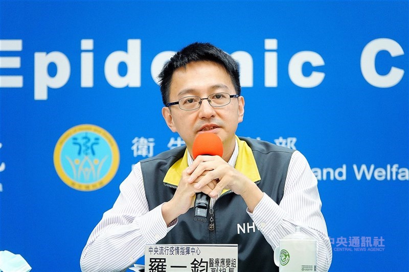 上海傳出有台灣輸出的武漢肺炎個案,中央流行疫情指揮中心醫療整備組副組長羅一鈞表示,調查發現是2020年10月底曾確診的案552,已於11月底完成治療且二採陰出院。(中央社檔案照片)