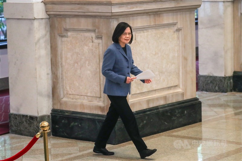 總統蔡英文1日上午在總統府敞廳,發表2021年新年談話。中央社記者裴禛攝 110年1月1日