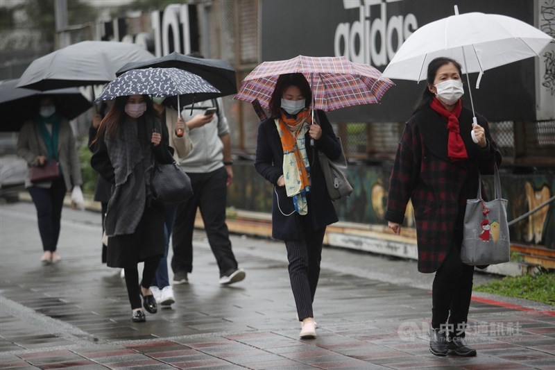 初五午後中部以北陸續降雨17日冷氣團到低溫下探12度| 生活| 重點新聞| 中央社CNA