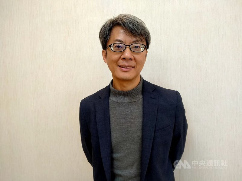 基隆市政府產業發展處推出青年創業孵育計畫,市府秘書長黃駿逸(圖)樂觀期待在青年政策持續推動下,這座充滿文化歷史底蘊的老城市,未來將因青年活力源源注入宛如新生。中央社記者王朝鈺攝 110年2月10日