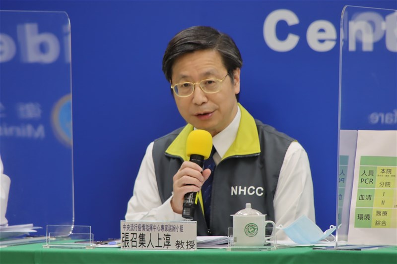 迎接農曆春節,中央流行疫情指揮中心專家諮詢小組召集人張上淳10日表示,台灣社區很安全,民眾只需要維持良好衛生習慣,常以酒精消毒雙手,就能達到很好的保護力。(疫情指揮中心提供)