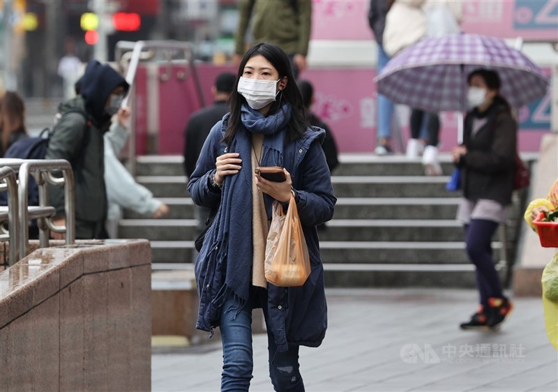 中央氣象局表示,17日(開工日)大陸冷氣團南下,北台灣天氣轉冷,其他地區早晚有涼意。(中央社檔案照片)