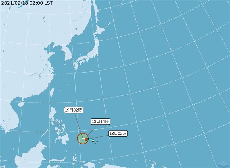 熱帶性低氣壓18日凌晨2時的中心位置在北緯7.0度,東經132.2度,以每小時4公里速度,向西北進行。(圖取自中央氣象局網頁cwb.gov.tw)