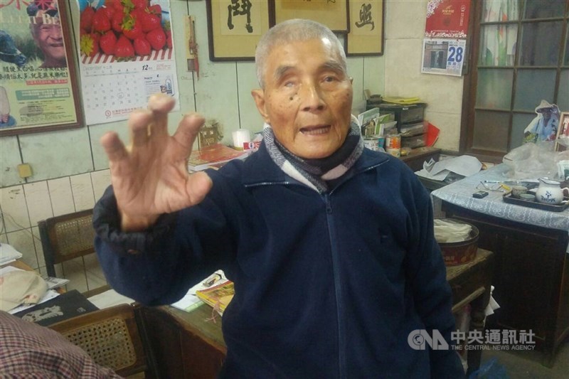 國策顧問「崑濱伯」黃崑濱(圖),20日下午在住家過世,享耆壽92歲。(中央社檔案照片)
