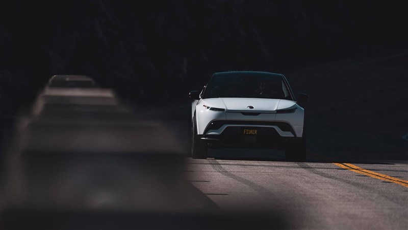 鴻海集團攜手Fisker打造品牌電動車產品,預計2023年量產。鴻海25日早盤股價走堅,最高來到新台幣116元。(圖取自facebook.com/Fiskerinc)